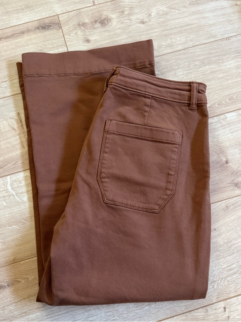 Sonoma Cropped Ankle Pants in Brown